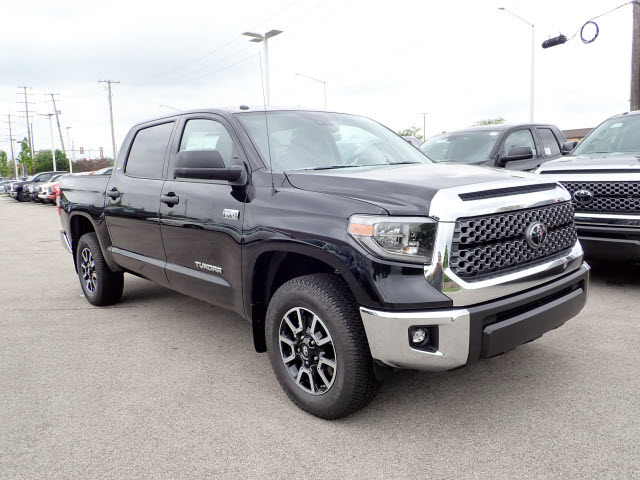 New 2018 Toyota Tundra SR5 4x4 SR5 4dr CrewMax Cab Pickup SB (5.7L V8 ...